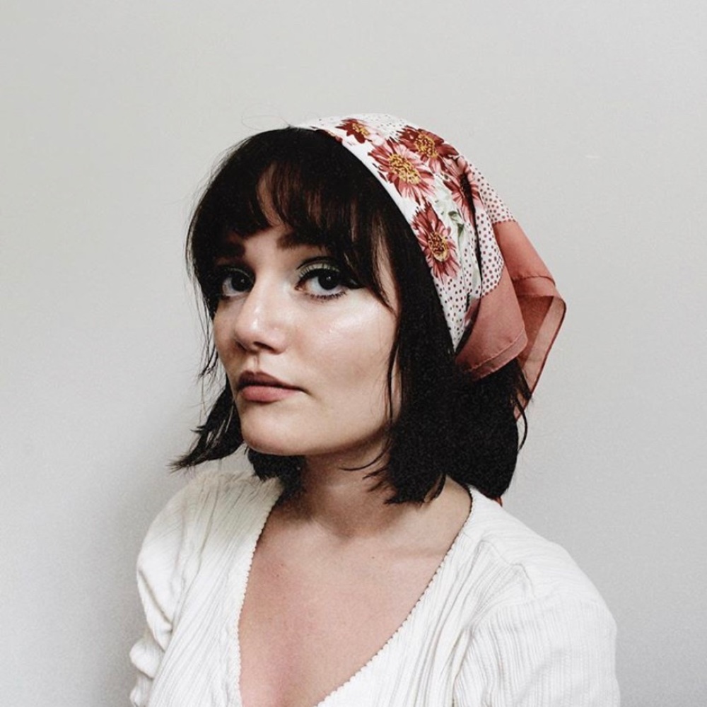 Meet your Posher, Elise